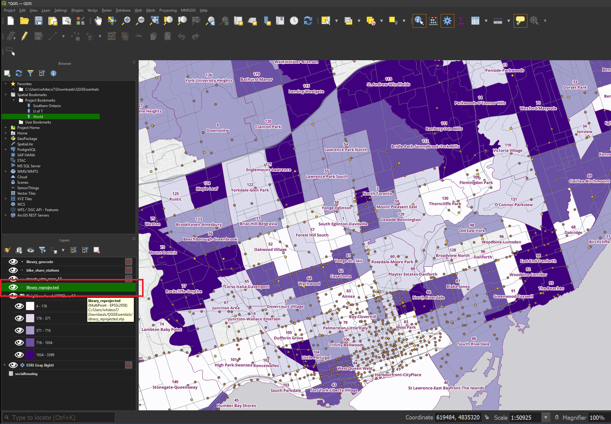 Reprojected output layer in map canvas
